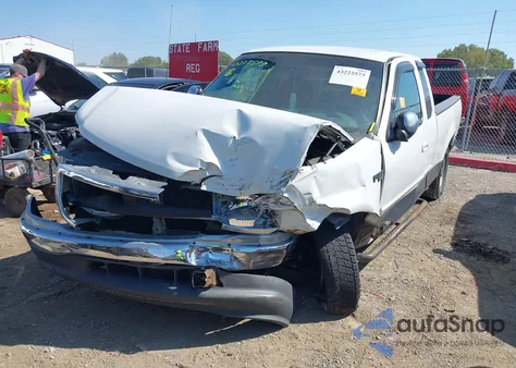 1999 Ford F-150 Work Series/Xl/Xlt из США, поврежденный, VIN 1FTZX1725XNB95932